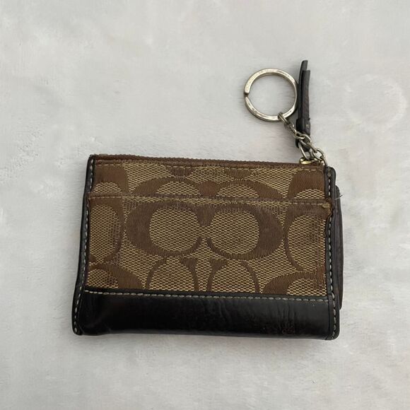 Coach Monograph Coin Wallet Keychain 3"x4.5" Women's Designer Quiet Luxury VTG - Picture 3 of 6